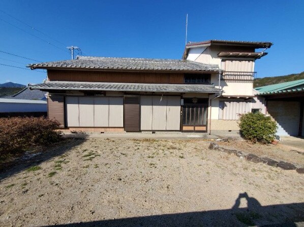 東長島貸家の物件外観写真